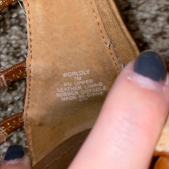 Sandals - Picture 3 of 4